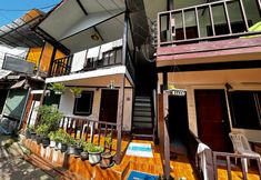 Exterior 3 Coco's Guesthouse
