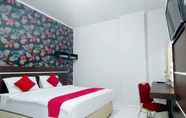 Kamar Tidur 5 Lucky Inn & Cafe