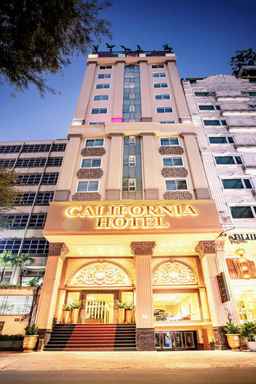 California Saigon Hotel & Rooftop Pool, Rp 1.098.461