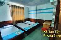Bedroom Tan Tay Do Hotel