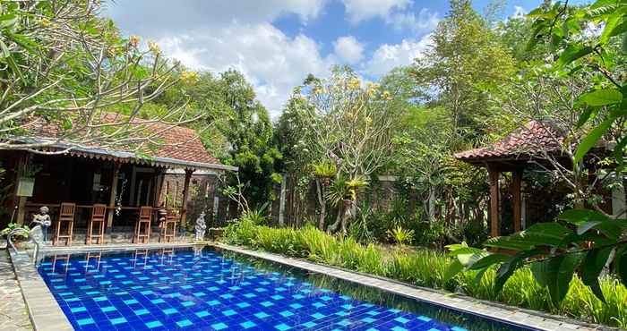 Kolam Renang Joglo Mandapa Boutique Hotel & Resto