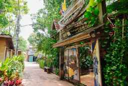 Klongsaunplu Resort, THB 1,599.99