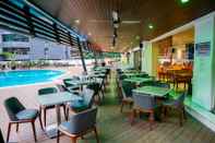 Bar, Cafe and Lounge Oakwood Hotel & Residence Kuala Lumpur