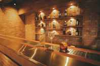 Bar, Kafe dan Lounge THEE Kashatharn by TH District