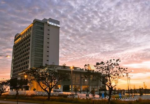 Exterior UCSI Hotel Kuching