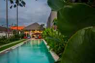 Swimming Pool Shakti Villa