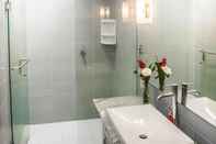 In-room Bathroom Hideaways Seminyak Villa