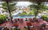 Swimming Pool 3 Silverland Yen Hotel