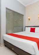 BEDROOM RedDoorz Plus @ Cideng Barat