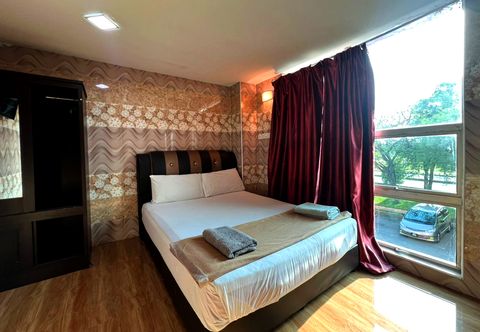 Bilik Tidur Putra Heights New Wave Hotel