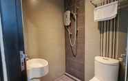 In-room Bathroom 6 C Hotel Jitra