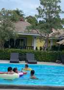 SWIMMING_POOL 