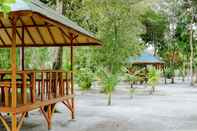 บาร์ คาเฟ่ และเลานจ์ Leebong Island Resort