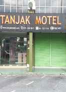 EXTERIOR_BUILDING OYO 90937 Tanjak Hotel