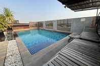 Swimming Pool Eurna Resort