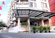 Exterior 2 Hotel Rivoli Senen Jakarta