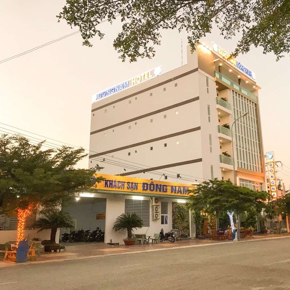 Dong Nam Hotel khach san Ninh Thuan