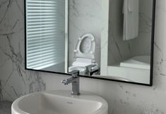 客房内浴室 3 J. Park Hotel and Serviced Apartment