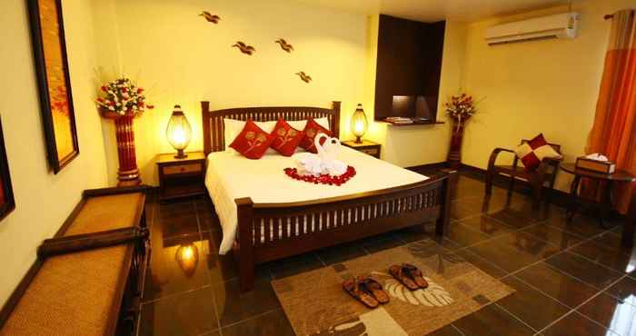 Kamar Tidur CM Night Bazaar Boutique