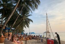 バー、カフェ、およびラウンジ Hawaii Resort Phu Quoc