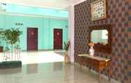 Lobby 4 Urbanview Hotel Niraz Syariah Banjarmasin by RedDoorz