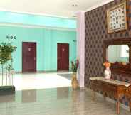 Lobby 4 Urbanview Hotel Niraz Syariah Banjarmasin by RedDoorz