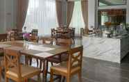 Restoran 5 Sapadia Hotel Rokan Hulu