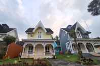 ภายนอกอาคาร Villa Kota Bunga Akasia