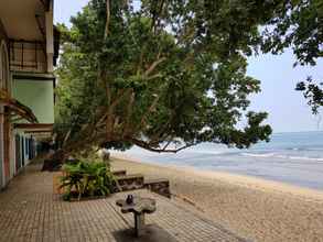 Exterior 4 Carita Anyer Beach Condominium