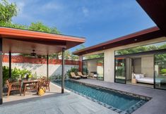 Exterior 4 Sea Two Pool Villa Resort