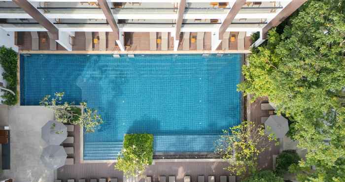 สระว่ายน้ำ Woodlands Suites Serviced Residence