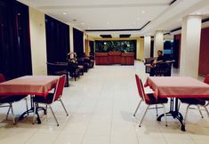 Ruang untuk Umum 7 Hotel Grand Wisata Makassar