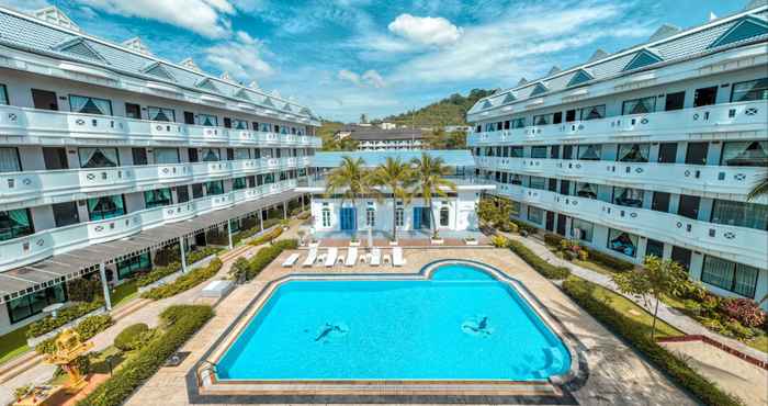 Swimming Pool Blue Carina Hotel Phuket