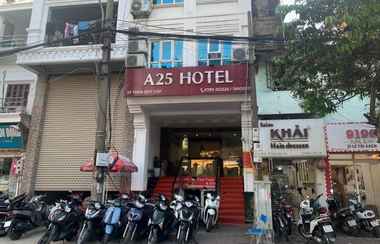 Bên ngoài 2 A25 Hotel - 28 Tran Quy Cap