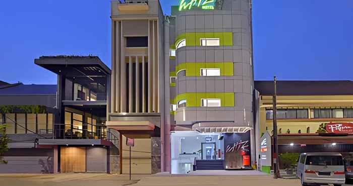 Exterior Whiz Hotel Falatehan Jakarta