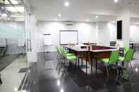 Functional Hall Whiz Hotel Falatehan Jakarta