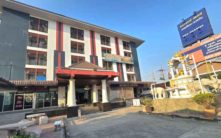 Thanarom Place
