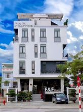 外部的 4 F&F Hotel