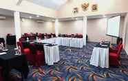 Functional Hall 4 C'One Hotel Cempaka Putih powered by Archipelago