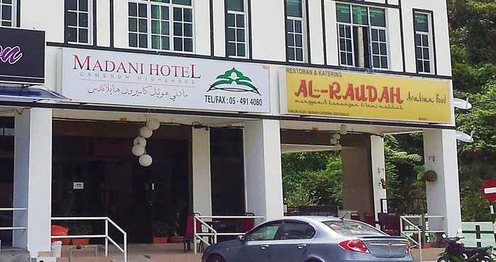 Bên ngoài Madani Hotel