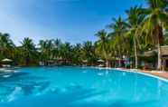 สระว่ายน้ำ 3 Lang Co Beach Resort