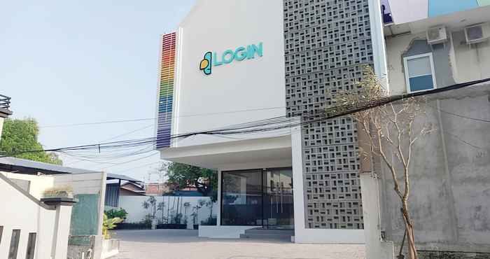 Luar Bangunan LOGIN by Rainbows house