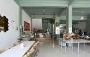 ร้านอาหาร 3 The Lilly Hotel