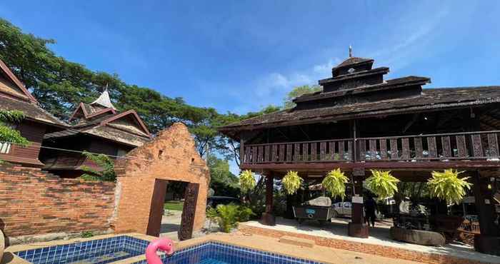 Swimming Pool Baan Tawai Lanna Resort