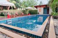 Swimming Pool Siray Green Resort