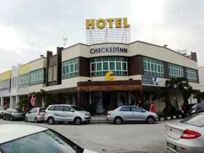 Exterior 4 CheckedInn Hotel