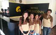 Lobi 5 CheckedInn Hotel