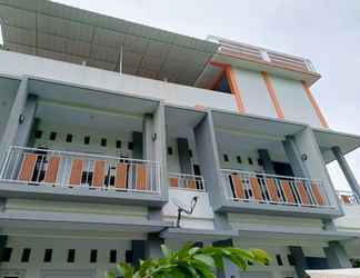 Exterior 2 Rizky Bromo Homestay