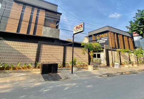 Exterior Padi Hotel Purwodadi