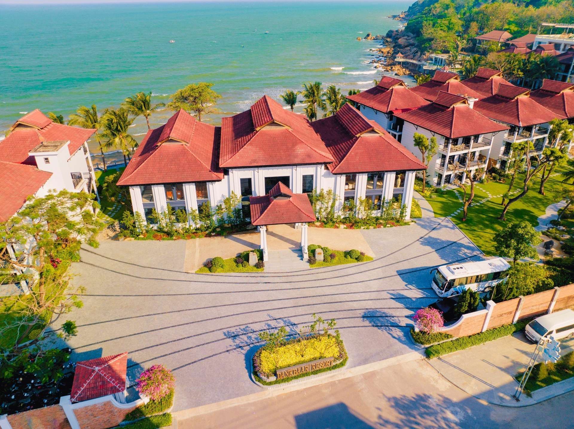 DANKBAAR Resort Quy Nhon - resort Quy Nhơn”